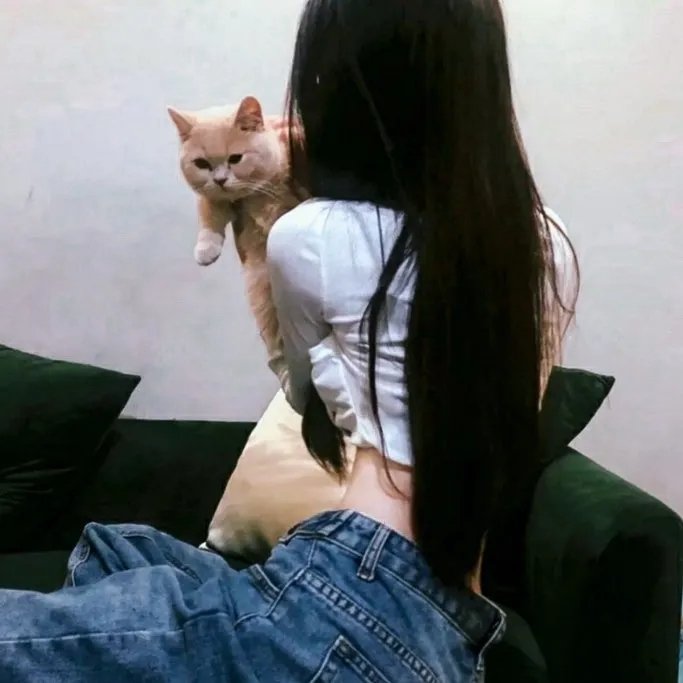 鲁卜哈利沙漠：非洲的女人