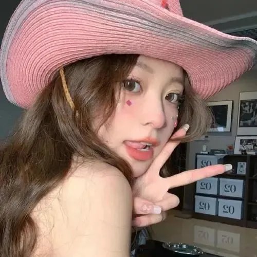 洛瑞太太和她的儿子